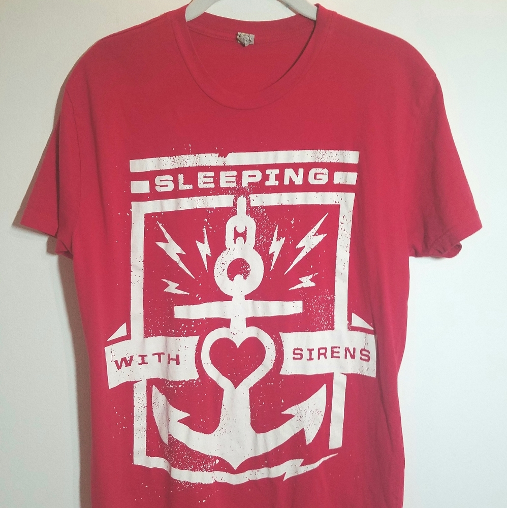 Sleeping With Sirens Band Tee Size ( M )